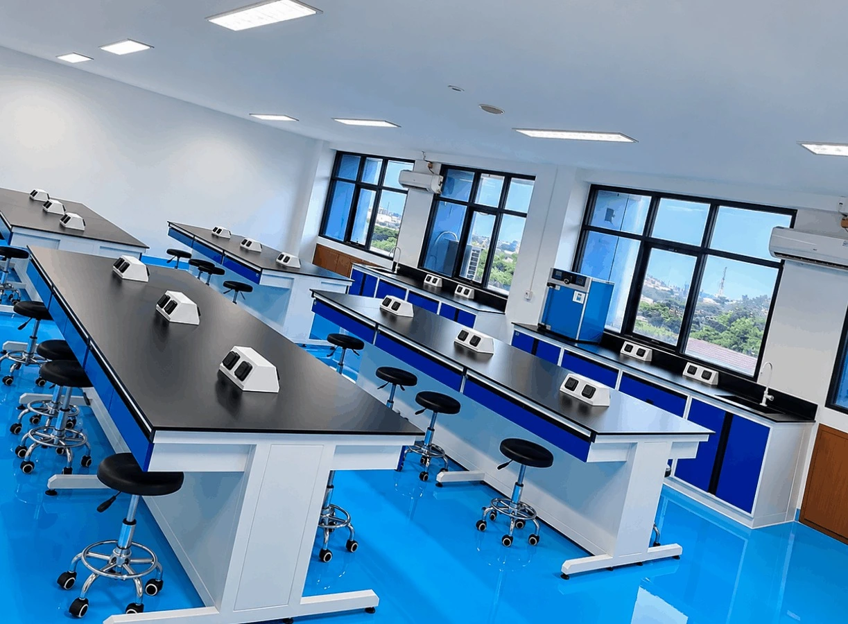 Fasilitas laboratorium modern Prosaintifik Java Kreasindo