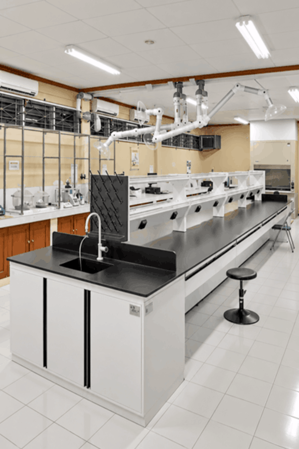 Laboratorium kimia Pem Aka Migas