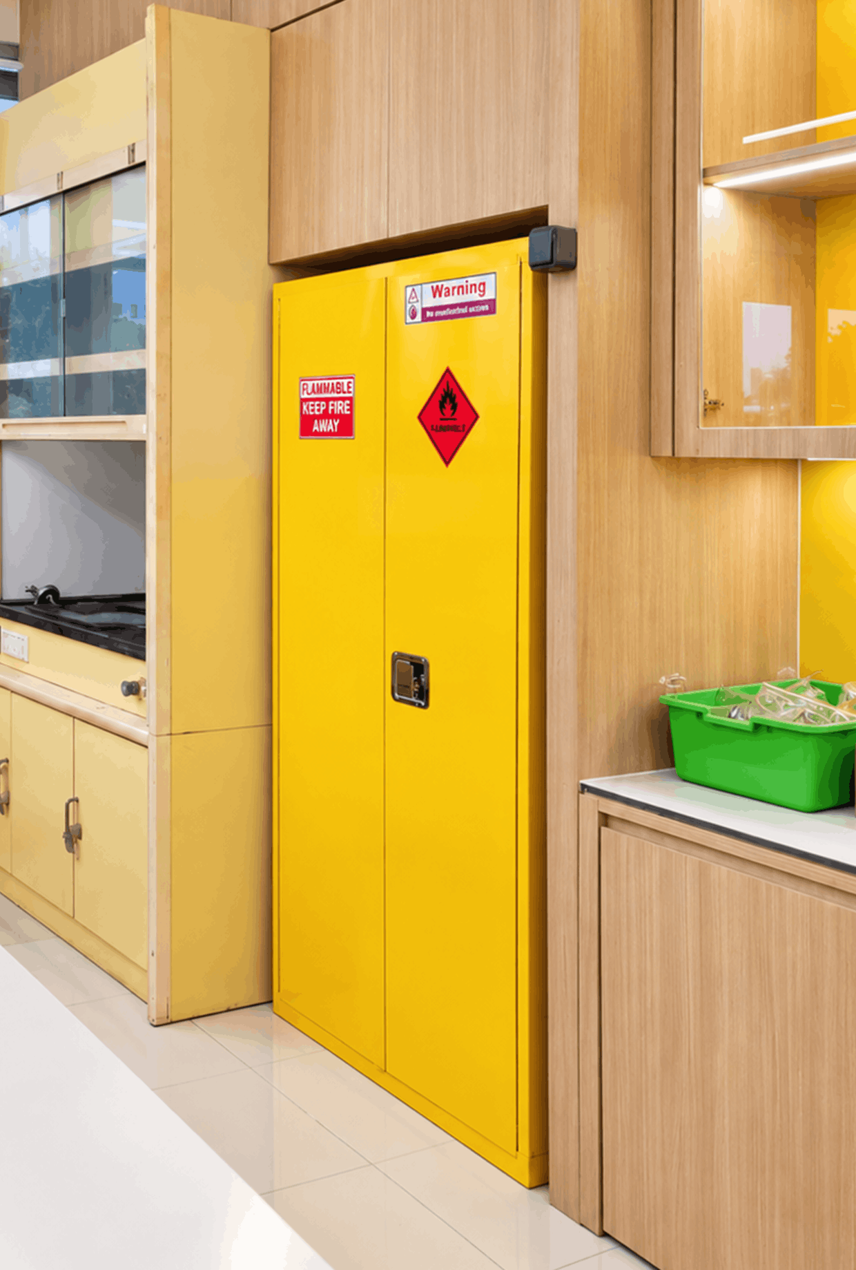 Flammable Cabinet — gambar 1