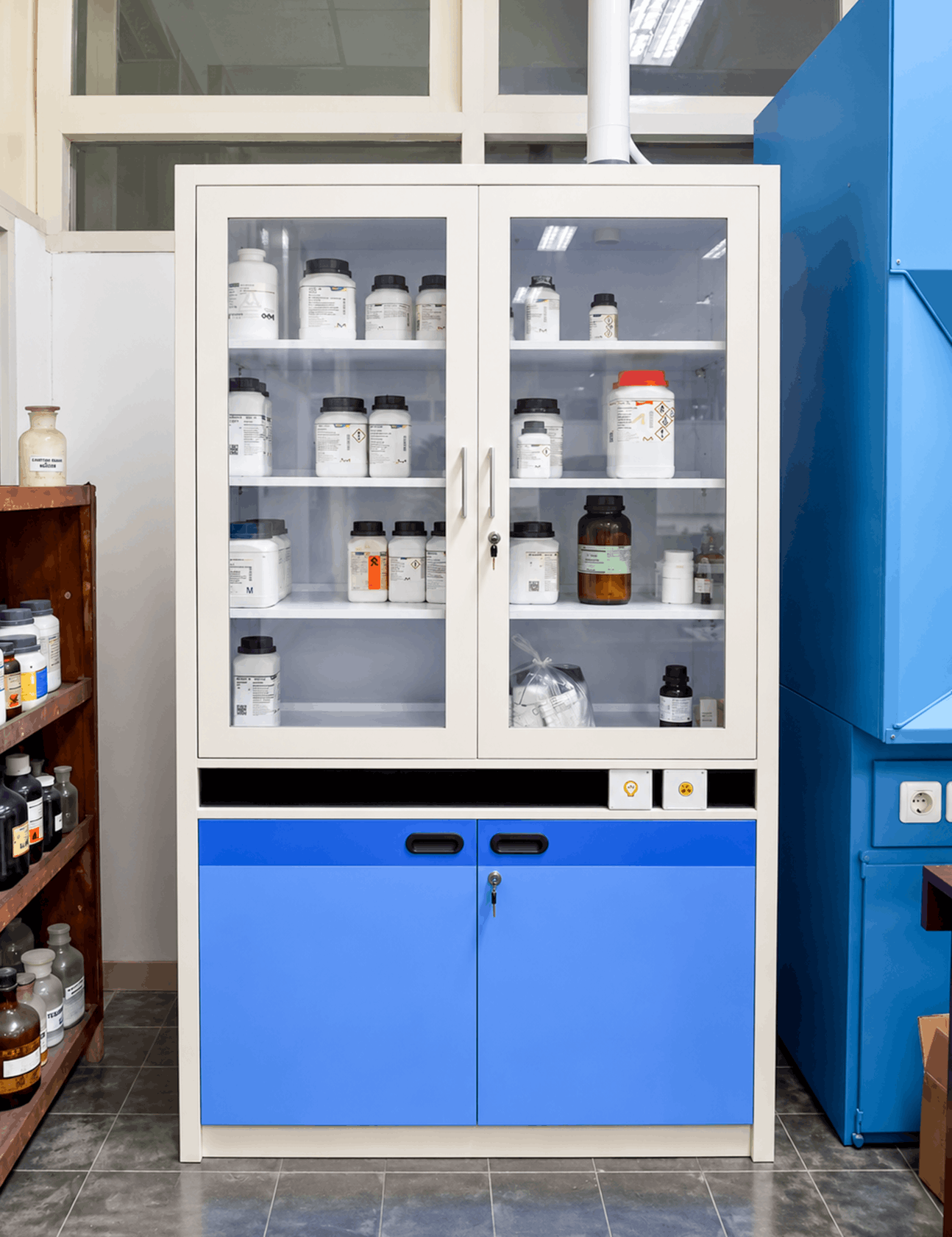 Reagent Cabinet